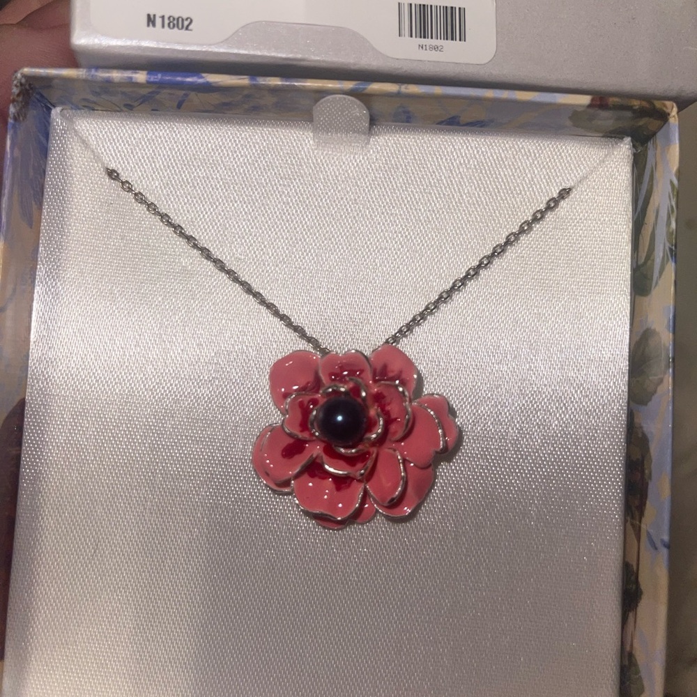 Vantel Pearls Necklace